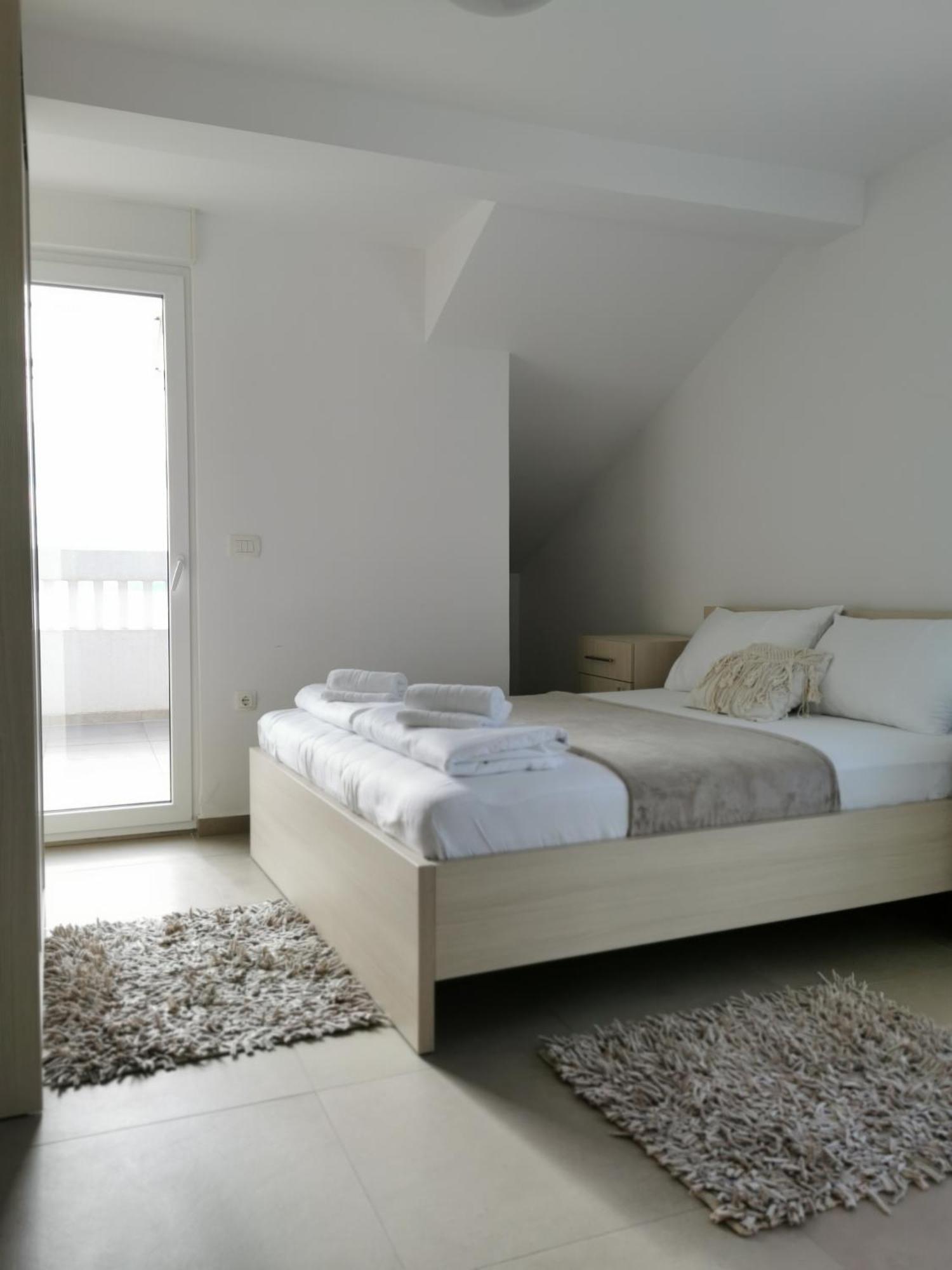 Villa Bellevue نوفي فينودولسكي المظهر الخارجي الصورة